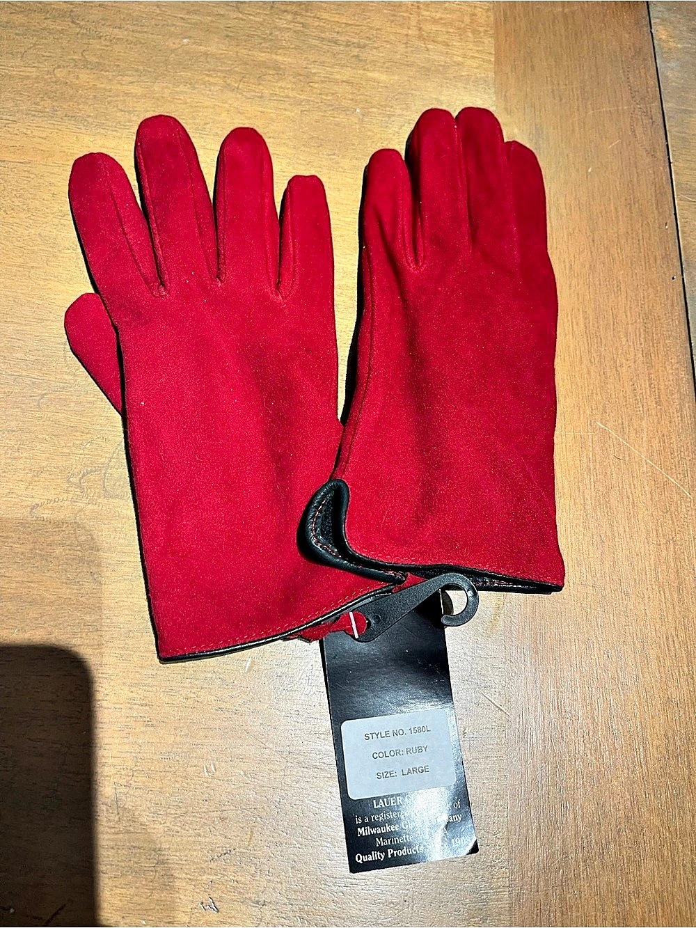 Lauer Style No. 1580L Gloves in Red Size Large NWT